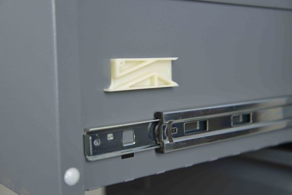 3 Drawer Metal Filing Cabinet - Image 6