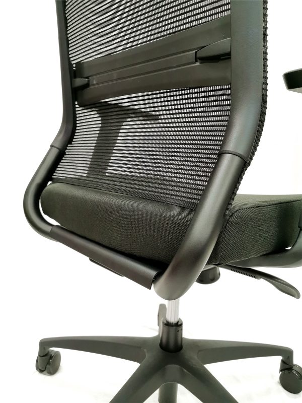 GOPZ-W13MBK ONYX Series Mesh Chair – Medium Back - Image 4
